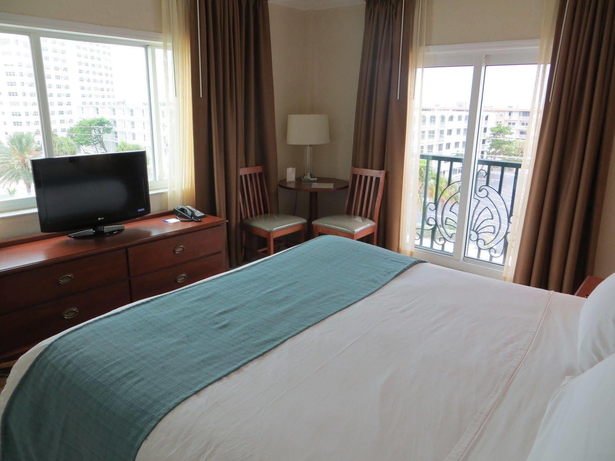 Lauderdale-by-the-Sea The Sea Lord Hotel & Suites (Adults Only) מראה חיצוני תמונה
