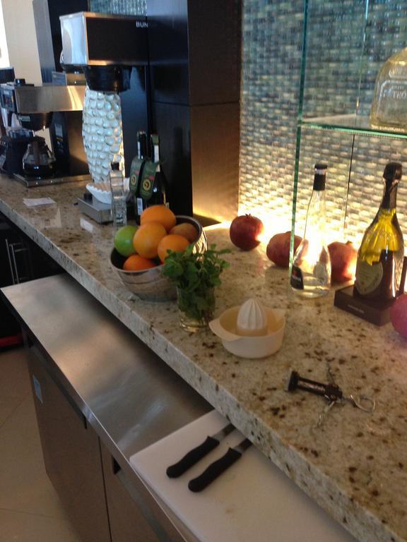 Lauderdale-by-the-Sea The Sea Lord Hotel & Suites (Adults Only) מראה חיצוני תמונה
